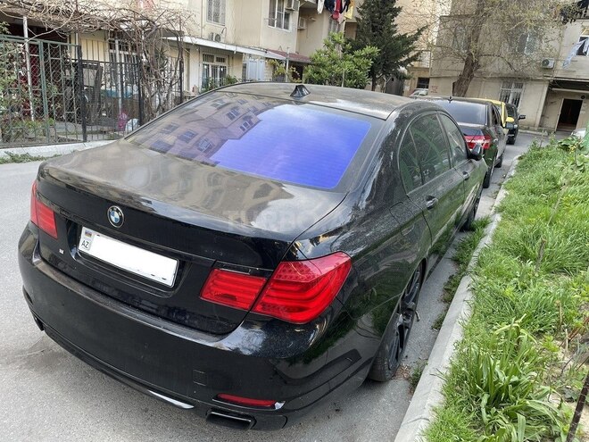 BMW 740 2010, 236,000 km - 3.0 л - Bakı