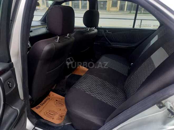 Mercedes E 230 1996, 396,000 km - 2.3 л - Quba