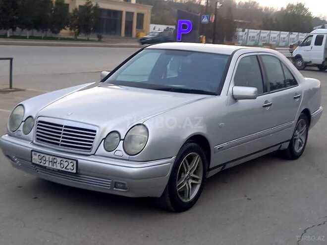 Mercedes E 230 1996, 396,000 km - 2.3 л - Quba
