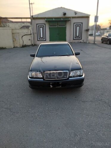 Mercedes C 220 1993, 390,000 km - 2.2 l - Bakı