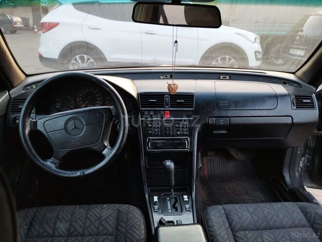 Mercedes C 220 1993, 390,000 km - 2.2 l - Bakı