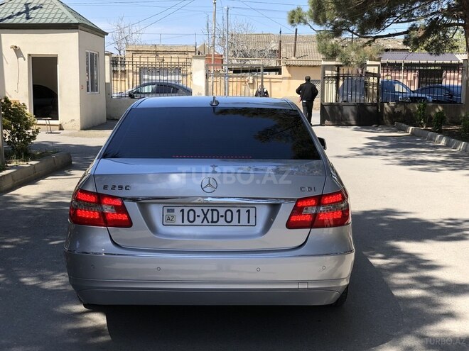 Mercedes E 220 2009, 274,000 km - 2.2 л - Bakı