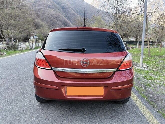 Opel Astra 2006, 135,000 km - 1.4 l - Zaqatala