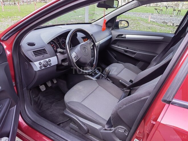 Opel Astra 2006, 135,000 km - 1.4 l - Zaqatala