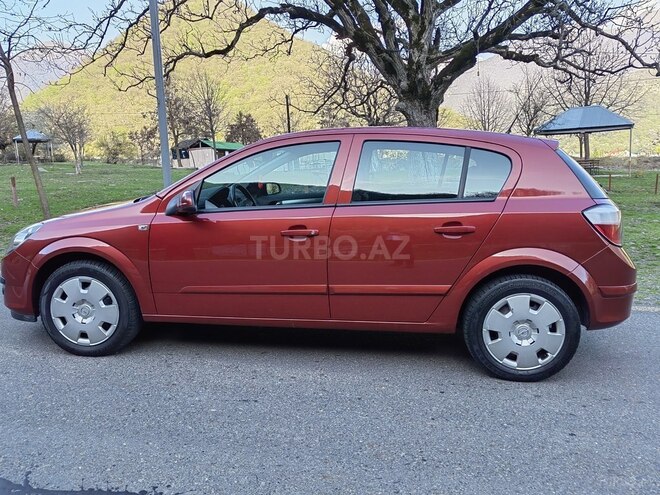 Opel Astra 2006, 135,000 km - 1.4 l - Zaqatala