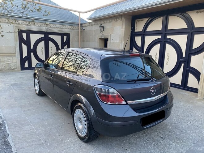 Opel Astra 2010, 208,000 km - 1.4 l - Bakı