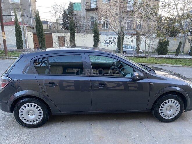 Opel Astra 2010, 208,000 km - 1.4 l - Bakı