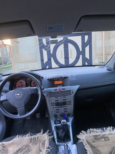 Opel Astra 2010, 208,000 km - 1.4 l - Bakı