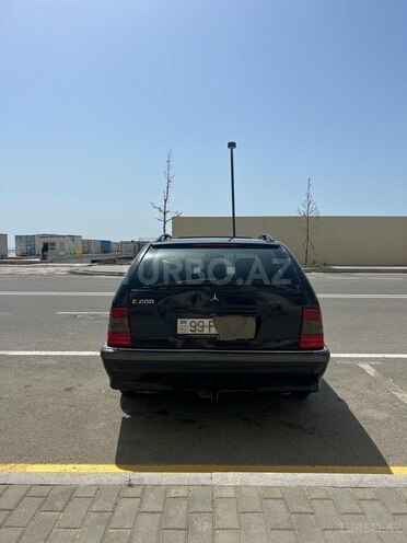 Mercedes C 200 2000, 357,341 km - 2.0 l - Bakı