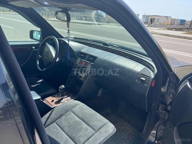 Mercedes C 200 2000, 357,341 km - 2.0 l - Bakı