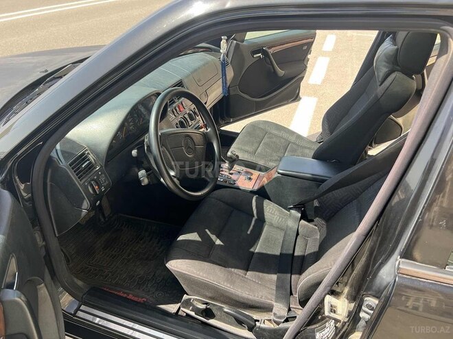 Mercedes C 200 2000, 357,341 km - 2.0 l - Bakı