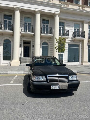 Mercedes C 200 2000, 357,341 km - 2.0 l - Bakı