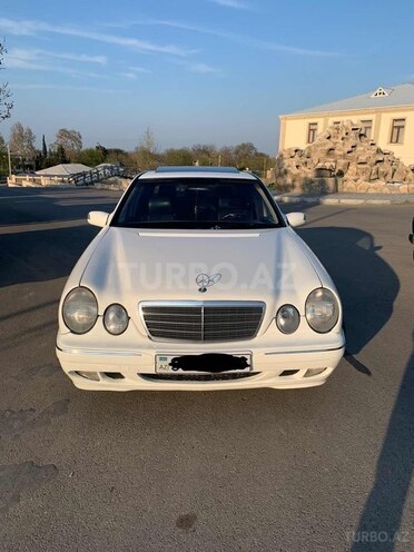 Mercedes E 220 1999, 315,000 km - 2.2 l - Bakı
