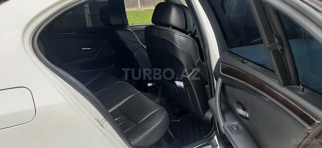 BMW 530 2008, 275,000 km - 3.0 l - Qusar