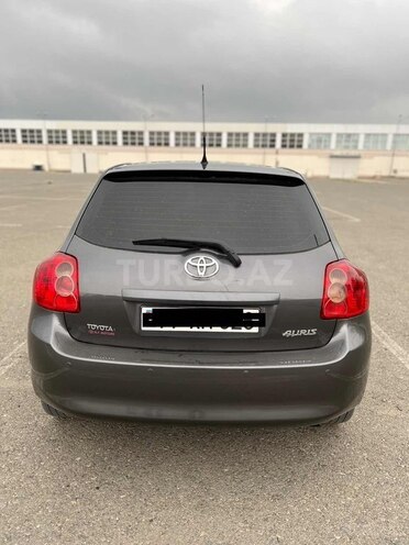 Toyota Auris 2008, 255,000 km - 1.4 л - Gəncə