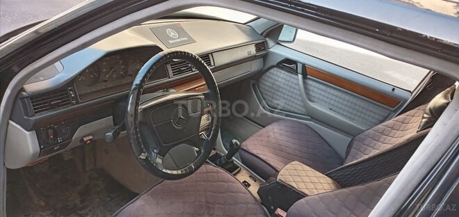 Mercedes E 200 1992, 298,400 km - 2.0 л - Bakı