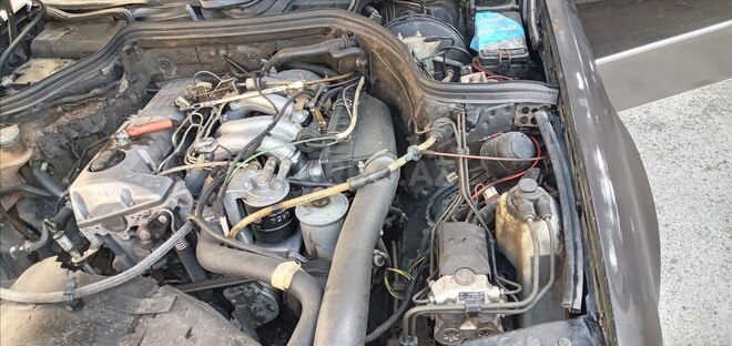 Mercedes E 200 1992, 298,400 km - 2.0 л - Bakı