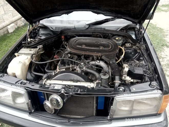 Mercedes 190 1990, 422,000 km - 2.0 l - Zərdab