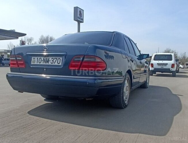 Mercedes E 230 1996, 250,000 km - 2.3 l - Beyləqan