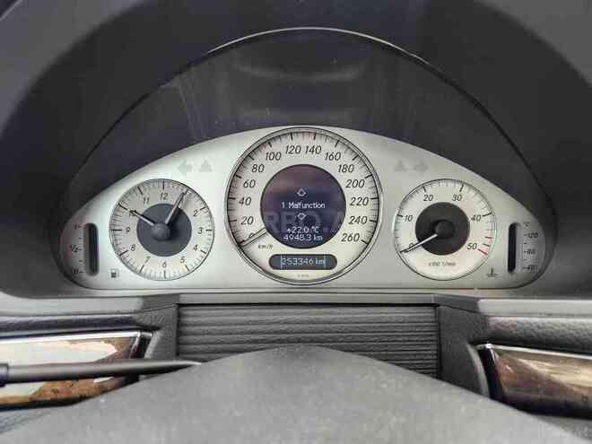 Mercedes E 220 2004, 253,000 km - 2.2 л - Gəncə