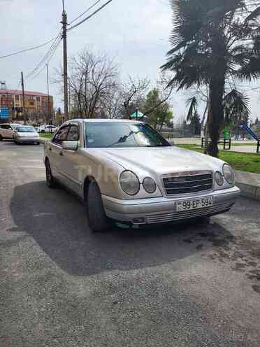 Mercedes E 220 1999, 480,121 km - 2.2 l - Bakı