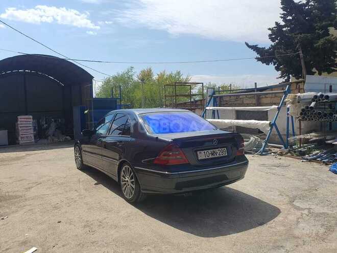 Mercedes C 220 2003, 211,000 km - 2.2 l - Masallı