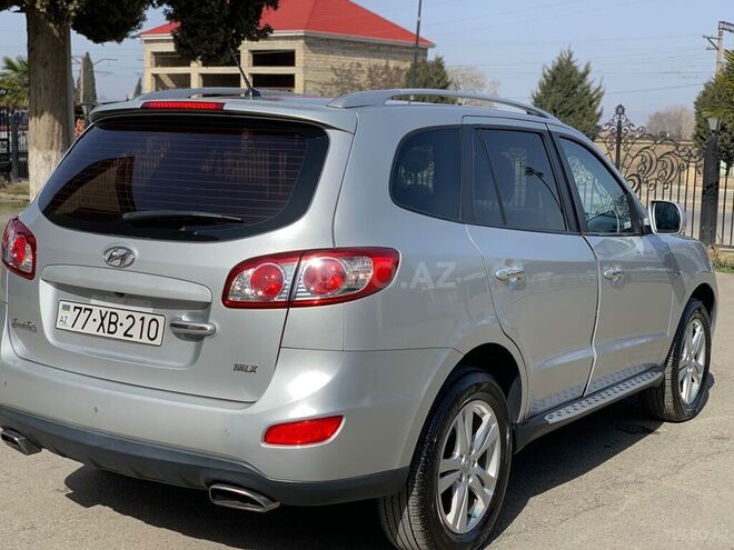 Hyundai Santa Fe 2009, 186,000 km - 2.0 l - Tovuz