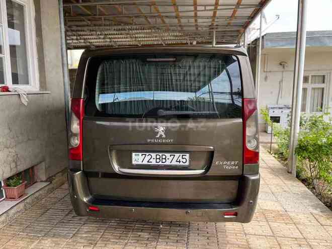 Peugeot  2013, 305,000 km - 2.0 l - Naxçıvan