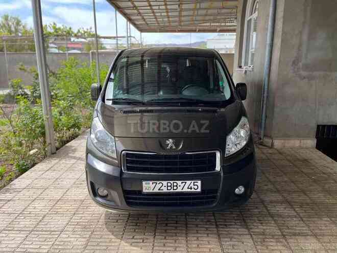 Peugeot  2013, 305,000 km - 2.0 l - Naxçıvan