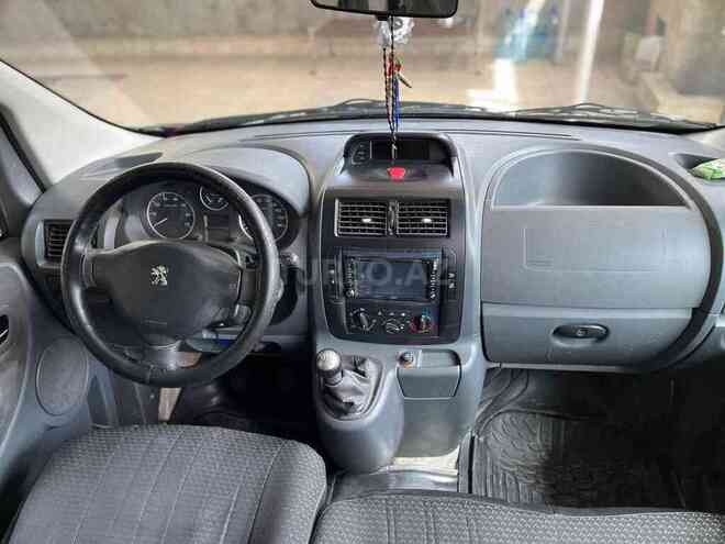Peugeot  2013, 305,000 km - 2.0 l - Naxçıvan
