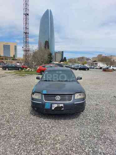 Volkswagen Passat 2003, 235,212 km - 1.8 л - Bakı