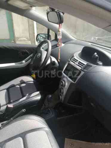 Toyota Yaris 2007, 120,000 km - 1.3 l - Bakı