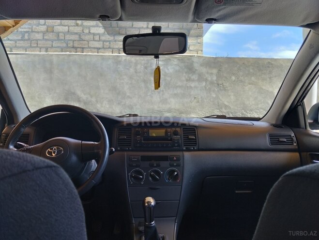 Toyota Corolla 2005, 189,490 km - 1.4 л - Ucar