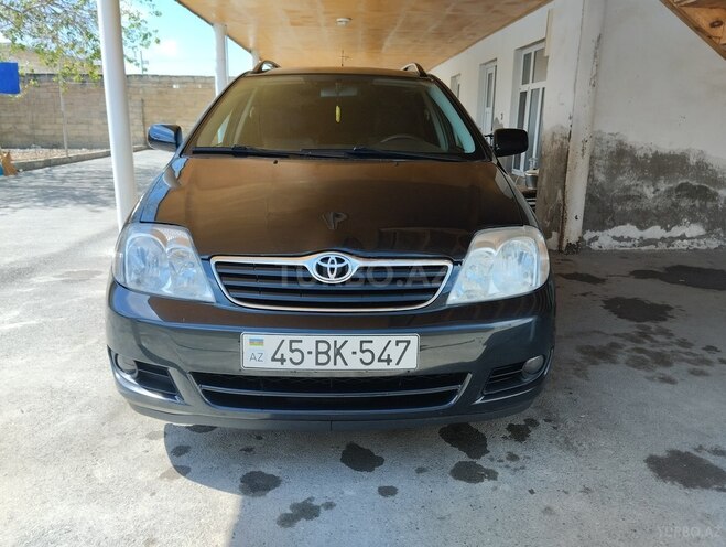 Toyota Corolla 2005, 189,490 km - 1.4 л - Ucar
