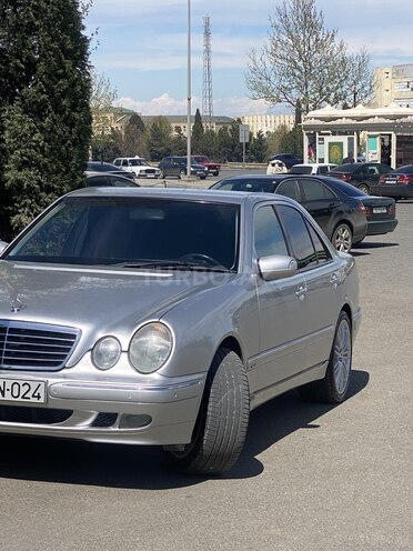 Mercedes E 240 1999, 187,000 km - 2.4 l - Gəncə