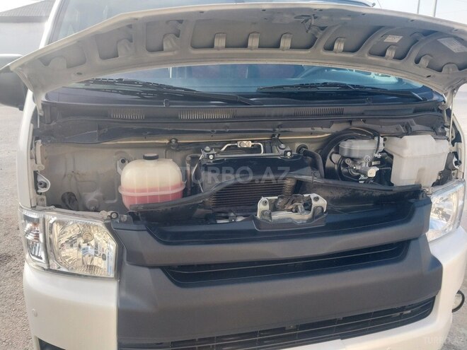 Toyota HiAce 2016, 260,000 km - 3.0 l - Bakı