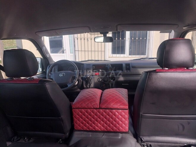Toyota HiAce 2016, 260,000 km - 3.0 l - Bakı