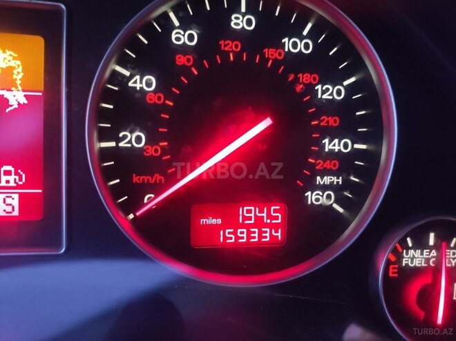 Audi A4 2003, 259,000 km - 1.8 l - Bakı