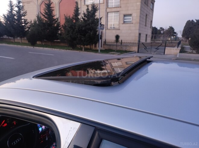 Audi A4 2003, 259,000 km - 1.8 l - Bakı