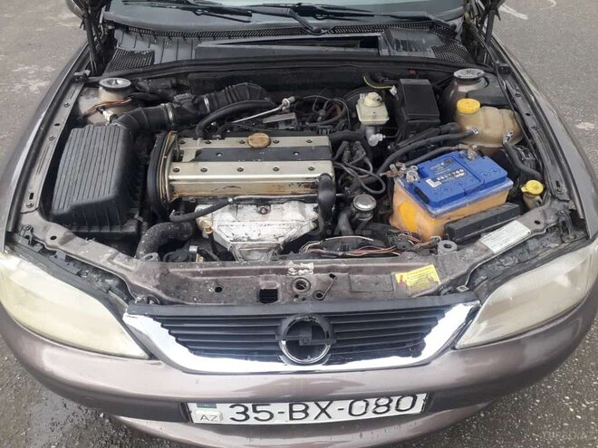 Opel Vectra 1997, 265,845 km - 1.8 l - Qazax