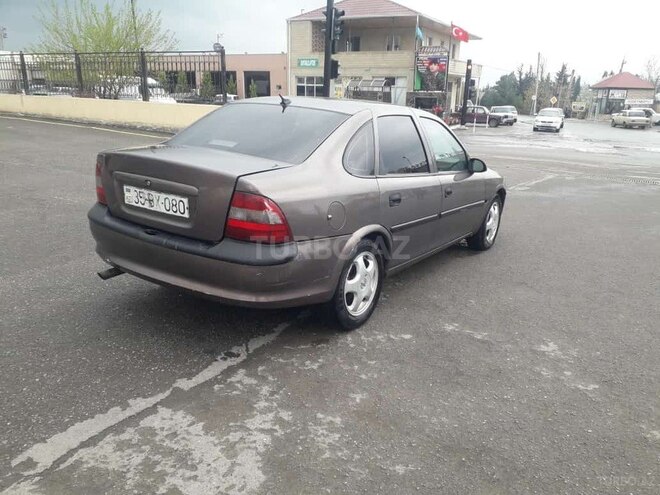 Opel Vectra 1997, 265,845 km - 1.8 l - Qazax