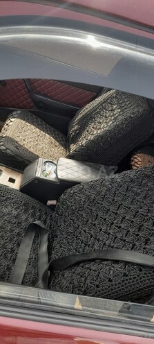 Mercedes E 230 1985, 658,855 km - 2.3 l - Yevlax