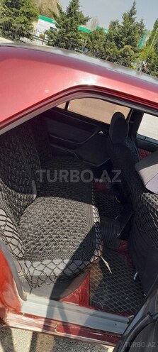 Mercedes E 230 1985, 658,855 km - 2.3 l - Yevlax