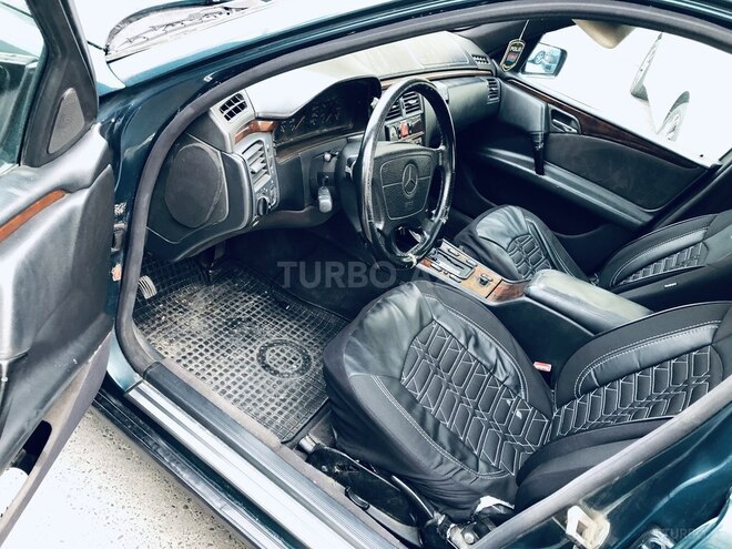 Mercedes E 230 1996, 241,041 km - 2.3 л - Sumqayıt
