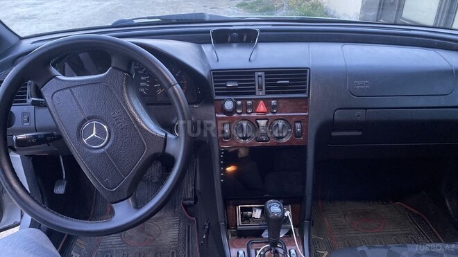 Mercedes C 220 2000, 427,850 km - 2.2 l - Bakı
