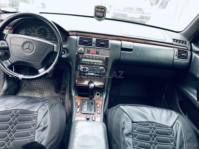 Mercedes E 230 1996, 241,041 km - 2.3 л - Sumqayıt