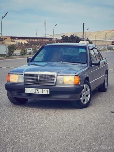 Mercedes 190 1991, 250,000 km - 1.8 l - Naxçıvan