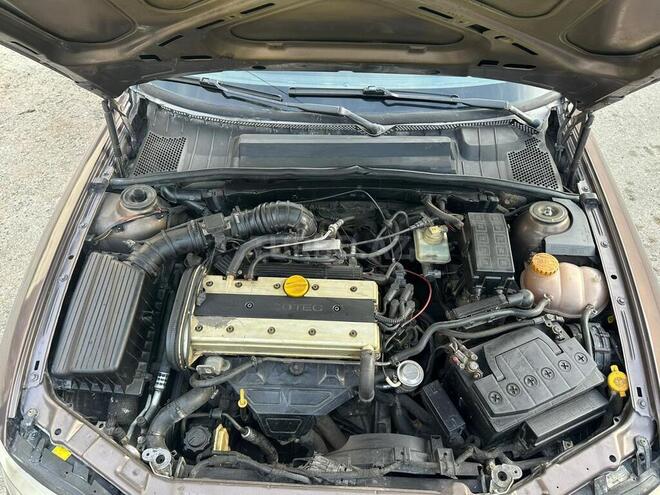 Opel Vectra 1998, 214,000 km - 1.8 l - Bakı