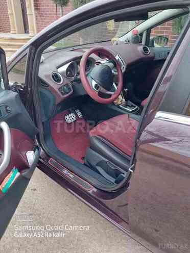 Ford Fiesta 2011, 135,405 km - 1.4 l - Bakı