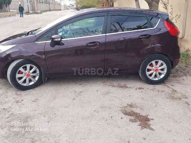 Ford Fiesta 2011, 135,405 km - 1.4 l - Bakı